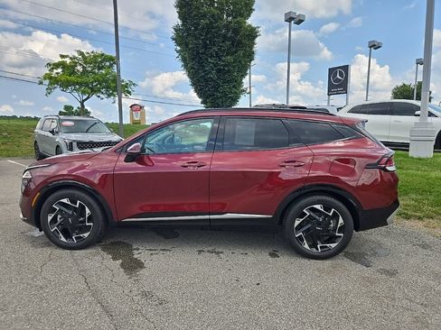 Certified 2024 Kia Sportage SX FWD image 9