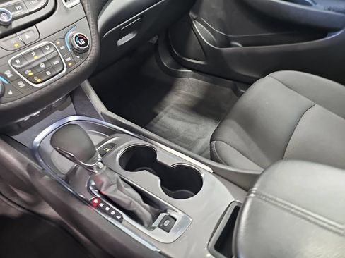 Used 2024 Chevrolet Malibu LT FWD image 25