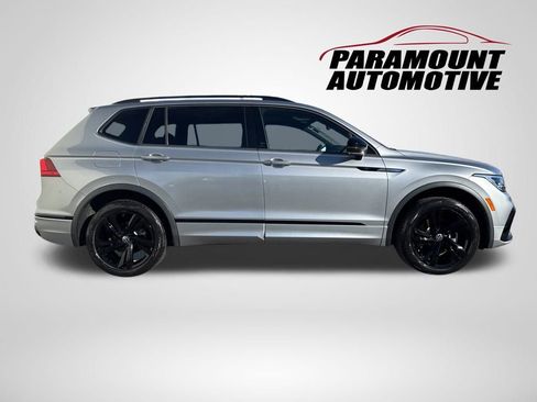 Certified 2024 Volkswagen Tiguan SE R-Line image 8
