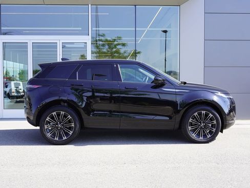 Used 2026 Land Rover Range Rover Evoque S AWD/4WD image 7