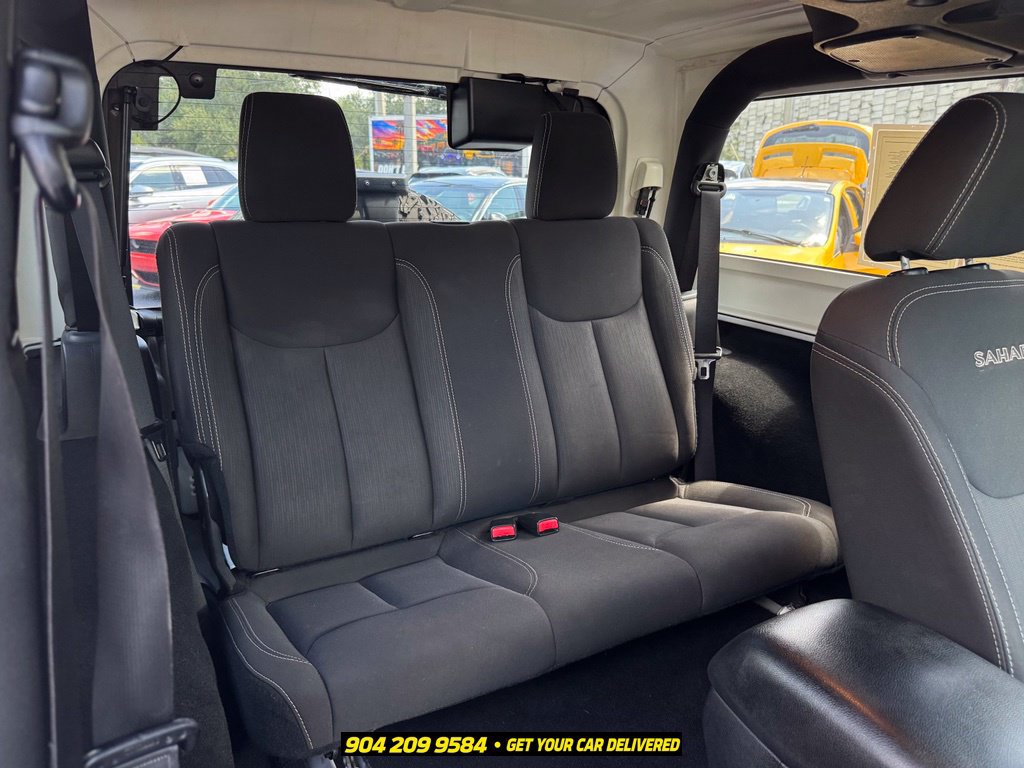 Used 2016 Jeep Wrangler Sahara w/ Connectivity Group AWD/4WD image 33