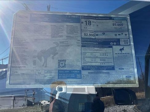 New 2025 Ford Bronco Badlands image 14