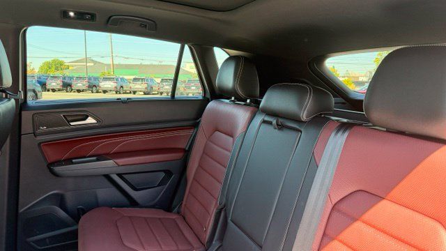 Used 2022 Volkswagen Atlas Cross Sport SEL Premium R-Line AWD/4WD image 14