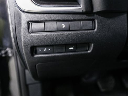 Used 2021 Nissan Rogue SL w/ Premium Package image 9