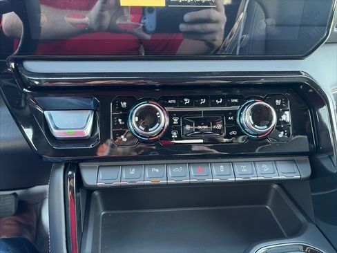 Used 2026 GMC Sierra 2500 AT4X w/ LPO, Black Badging Package image 23