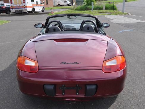 Used 1997 Porsche Boxster RWD image 12