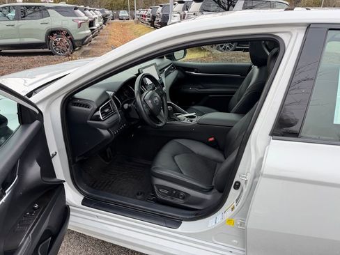 Used 2024 Toyota Camry XSE w/ Cold Weather Package image 11