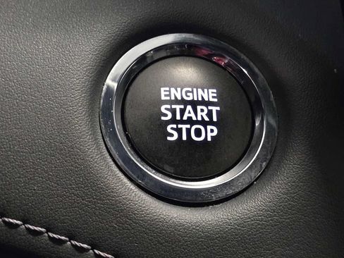 Used 2023 Toyota Highlander XSE AWD/4WD image 18