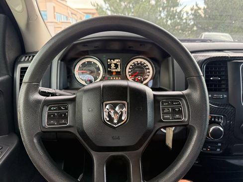 Used 2018 RAM 1500 Express w/ Express Value Package AWD/4WD image 15
