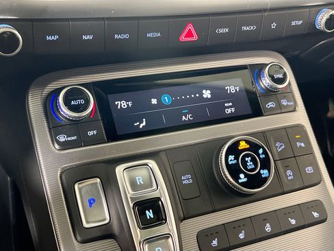 Used 2023 Hyundai Palisade Calligraphy image 14