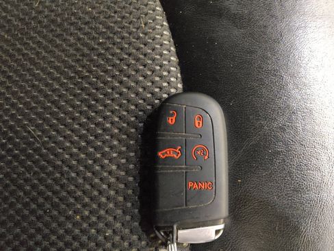 Used 2017 Dodge Journey Crossroad AWD/4WD image 32