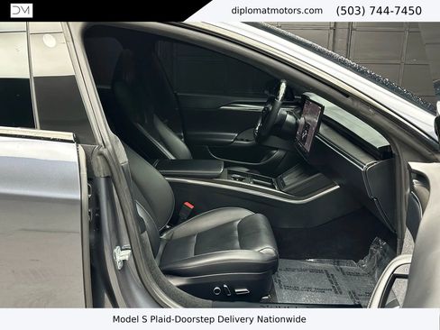 Used 2022 Tesla Model S Plaid image 19