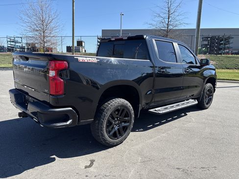 Used 2021 Chevrolet Silverado 1500 LT Trail Boss w/ Convenience Package II image 9