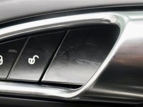 Used 2013 Porsche Cayenne S image 36