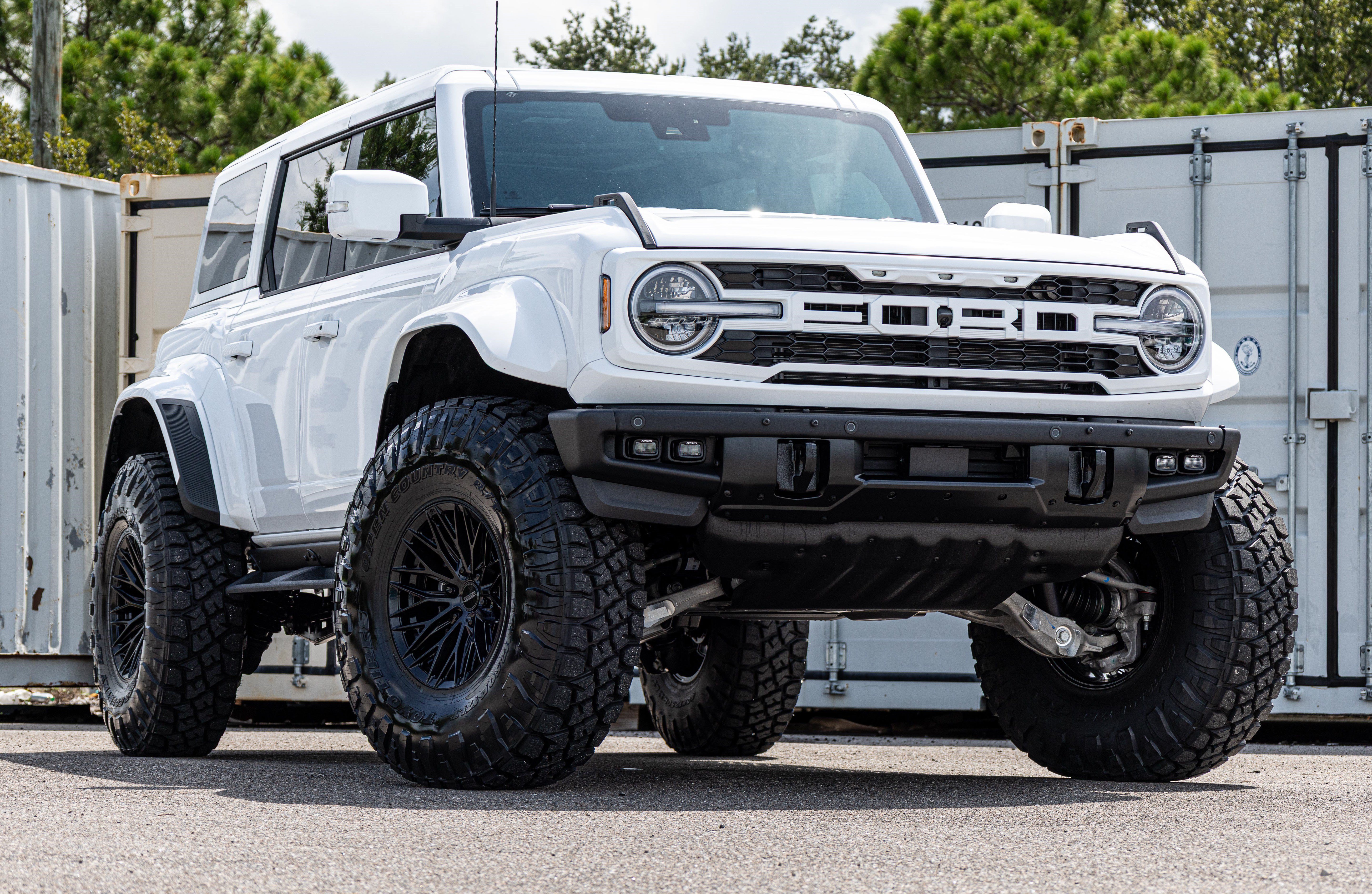 New 2026 Ford Bronco Raptor AWD/4WD image 1