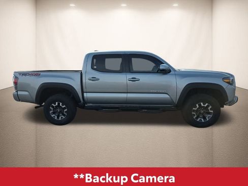 Used 2023 Toyota Tacoma TRD Off-Road w/ TRD Premium Off Road Package image 4