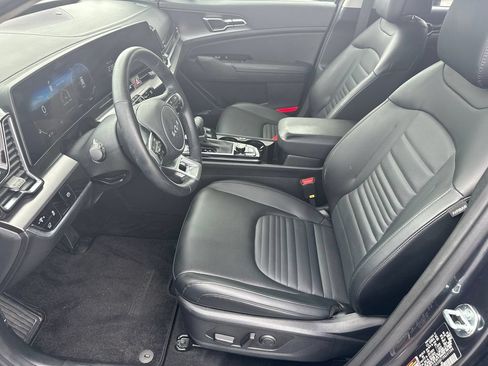 Certified 2024 Kia Sportage SX FWD image 9
