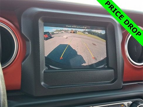 Used 2021 Jeep Wrangler Unlimited Rubicon image 17