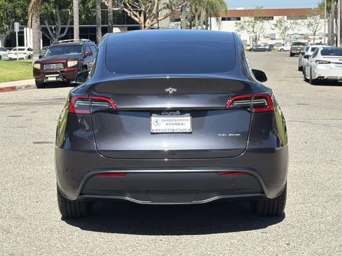 Used 2025 Tesla Model Y Long Range image 5