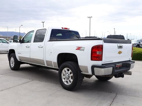 Used 2014 Chevrolet Silverado 3500 LTZ w/ LTZ Plus Package AWD/4WD image 4