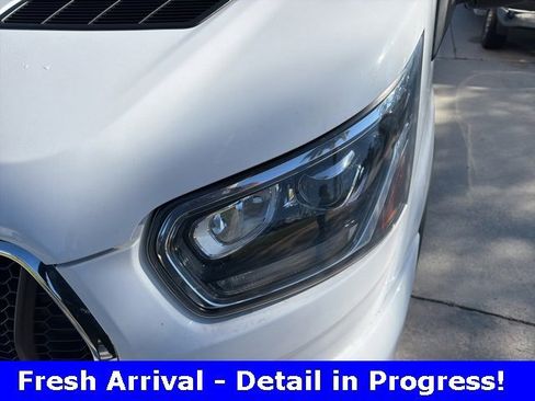 Used 2023 Ford Transit 350 XLT image 4