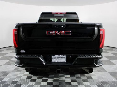Used 2024 GMC Sierra 2500 Denali w/ Technology Package AWD/4WD image 7