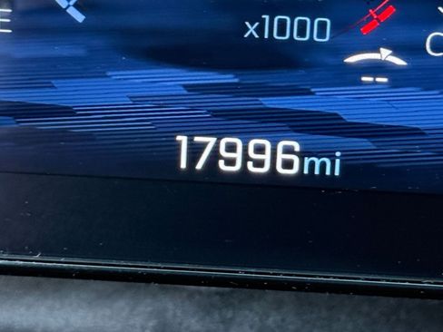 Used 2025 Chevrolet Equinox LT image 40