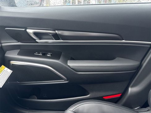 New 2025 Kia Telluride S image 25
