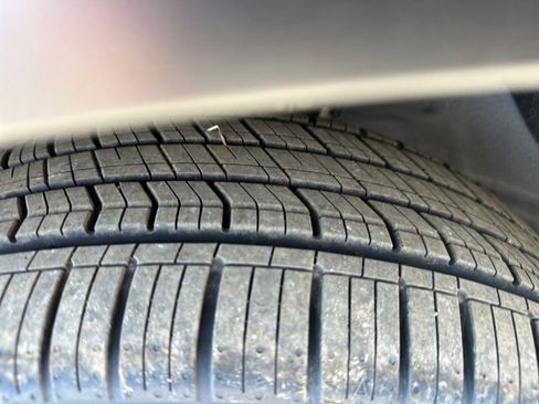 New 2026 Hyundai Kona SEL Premium image 12