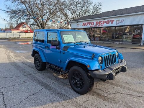 Used 2016 Jeep Wrangler Sahara image 1