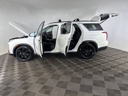 Used 2025 Hyundai Palisade XRT FWD image 12