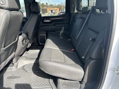 Used 2025 Chevrolet Silverado 1500 LT Trail Boss w/ Convenience Package II image 12