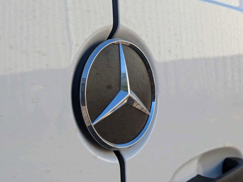 Used 2024 Mercedes-Benz Sprinter 3500 image 20