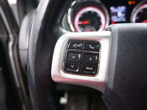 Used 2018 Dodge Grand Caravan GT image 19