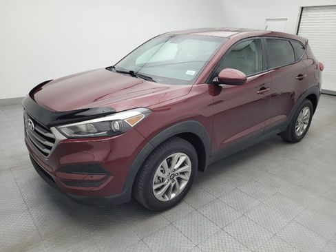 Used 2017 Hyundai Tucson SE FWD image 2