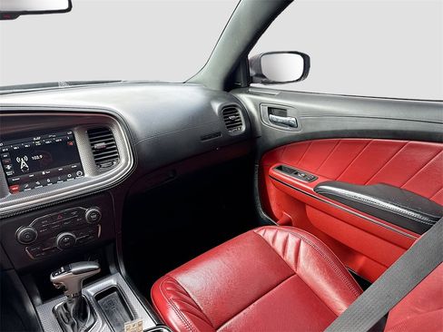 Used 2022 Dodge Charger SRT Hellcat w/ Harman/Kardon Audio Group image 24