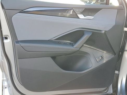 New 2026 Volkswagen Tiguan SE image 10