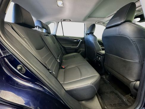 Used 2025 Toyota RAV4 XLE Premium FWD image 18