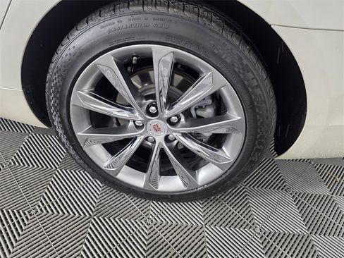 Used 2014 Cadillac XTS image 18