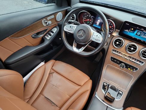 Used 2019 Mercedes-Benz C 300 4MATIC Sedan image 14