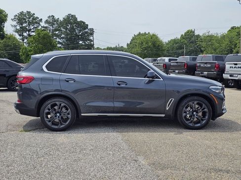 Used 2019 BMW X5 xDrive40i w/ Luxury Seating Package AWD/4WD image 16