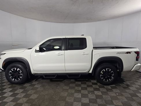 Used 2022 Nissan Frontier PRO-4X image 8