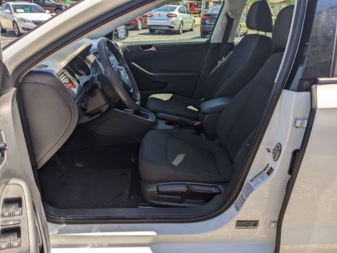 Used 2015 Volkswagen Jetta S FWD image 10