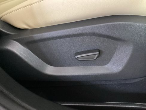 Used 2024 Ford Edge SEL w/ Convenience Package AWD/4WD image 10