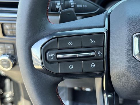 New 2026 GMC Yukon XL AT4 Ultimate w/ LPO, Floor Liner Package AWD/4WD image 9