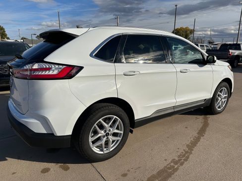 Used 2024 Ford Edge SEL w/ Class II Trailer Tow Package image 6
