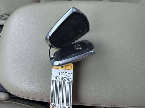 Used 2017 Cadillac XT5 Premium Luxury w/ Driver Assist Package FWD image 44