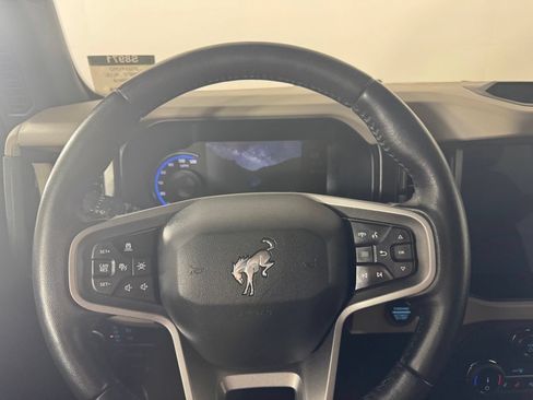 Used 2022 Ford Bronco Wildtrak AWD/4WD image 12