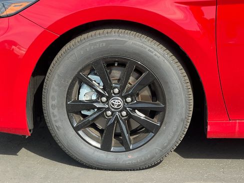 Used 2026 Toyota Camry LE w/ Convenience Package image 25