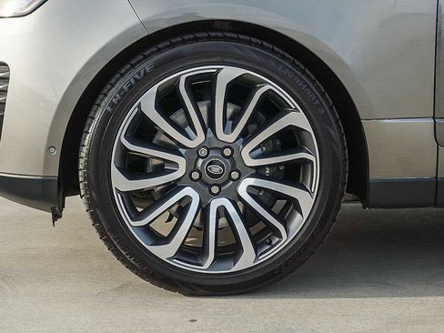 Used 2022 Land Rover Range Rover Westminster Edition image 9